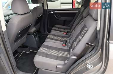 Мінівен Volkswagen Touran 2008 в Сарнах