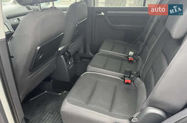 Минивэн Volkswagen Touran 2012 в 