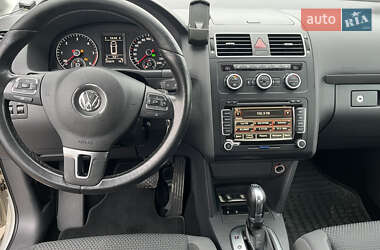 Минивэн Volkswagen Touran 2012 в 