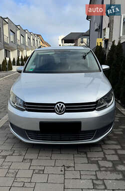 Мінівен Volkswagen Touran 2012 в Чернівцях