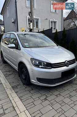 Volkswagen Touran 2012