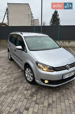 Минивэн Volkswagen Touran 2012 в Ичне