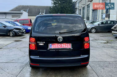 Минивэн Volkswagen Touran 2009 в Ровно