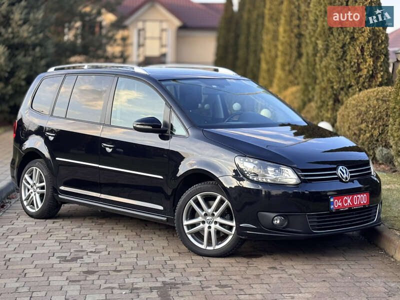 Минивэн Volkswagen Touran 2011 в Сарнах