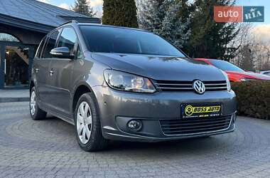 Volkswagen Touran 2011