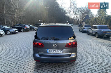 Мінівен Volkswagen Touran 2013 в Сваляві