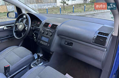 Минивэн Volkswagen Touran 2003 в Черновцах