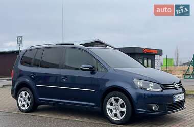 Минивэн Volkswagen Touran 2010 в Виноградове