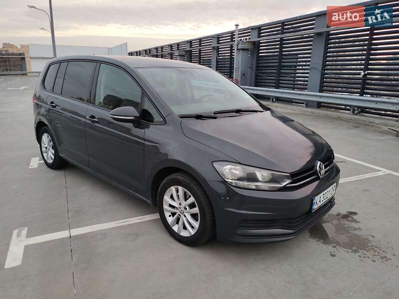 Volkswagen Touran 2016