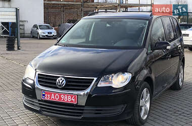 Мінівен Volkswagen Touran 2010 в Вознесенську