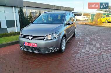 Мінівен Volkswagen Touran 2010 в Сарнах