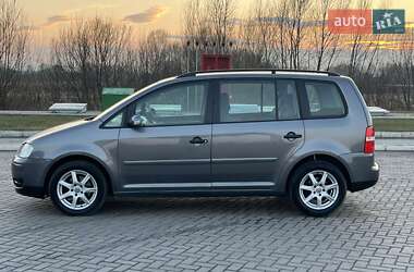 Мінівен Volkswagen Touran 2006 в Чернігові