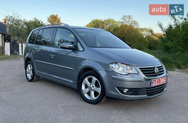 Volkswagen Touran 2010 Volkswagen Touran 2010
