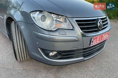 Мінівен Volkswagen Touran 2010 в 