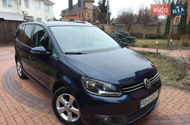 Volkswagen Touran 2011