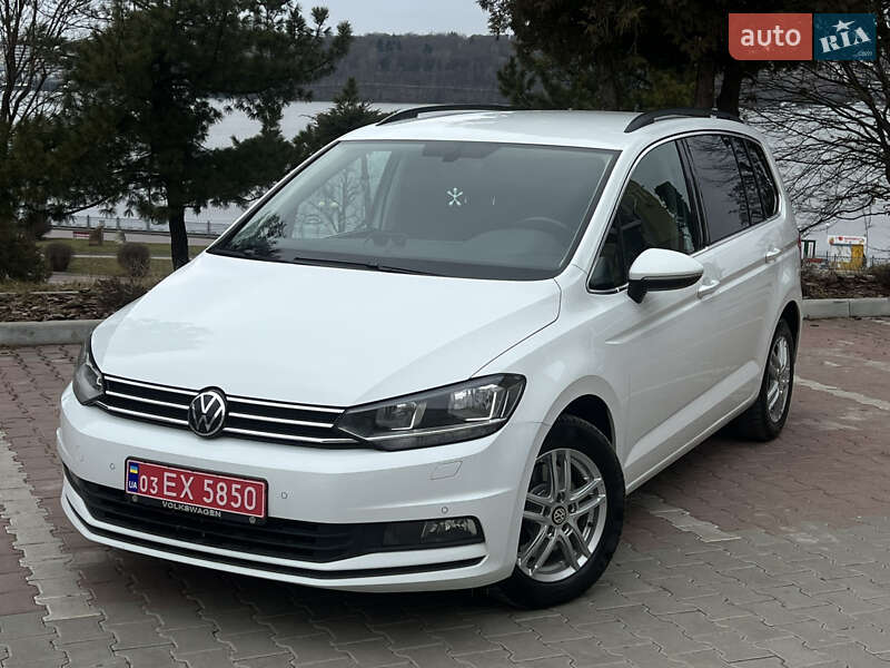 Микровэн Volkswagen Touran 2020 в Тернополе