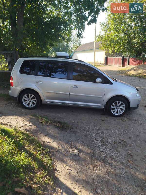 Мінівен Volkswagen Touran 2003 в Вашківцях