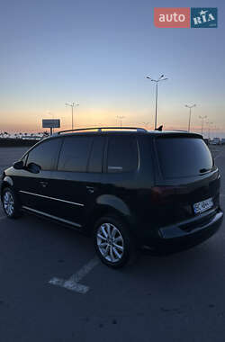 Минивэн Volkswagen Touran 2010 в 