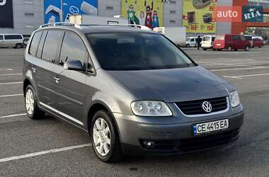 Минивэн Volkswagen Touran 2006 в Черновцах