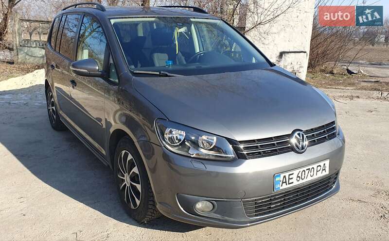 Минивэн Volkswagen Touran 2013 в Каменском