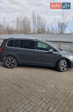 Микровэн Volkswagen Touran 2020 в Львове