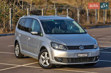 Volkswagen Touran 2011