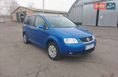 Минивэн Volkswagen Touran 2006 в Кагарлыке