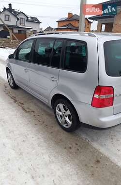 Мінівен Volkswagen Touran 2005 в Хмельницькому