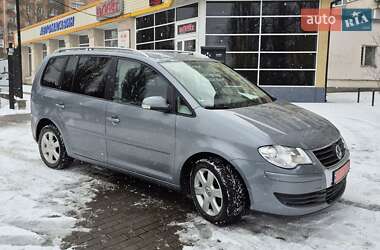 Минивэн Volkswagen Touran 2008 в Ровно