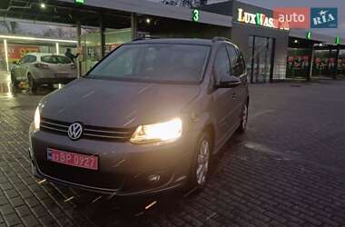 Минивэн Volkswagen Touran 2013 в Александрие