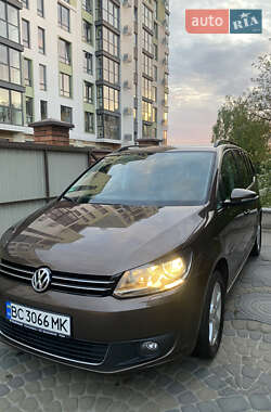 Volkswagen Touran 2012