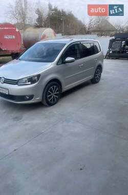 Мінівен Volkswagen Touran 2011 в Керстенцях