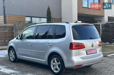 Минивэн Volkswagen Touran 2013 в Стрые