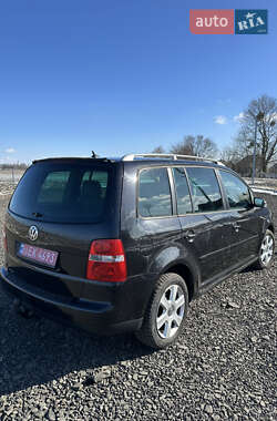 Мінівен Volkswagen Touran 2005 в 