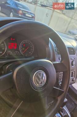 Минивэн Volkswagen Touran 2005 в Ивано-Франковске