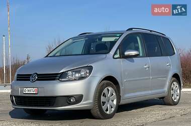 Мінівен Volkswagen Touran 2014 в Ужгороді