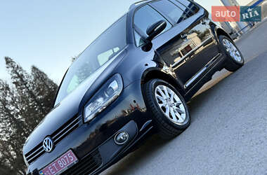 Мінівен Volkswagen Touran 2011 в Володимирі