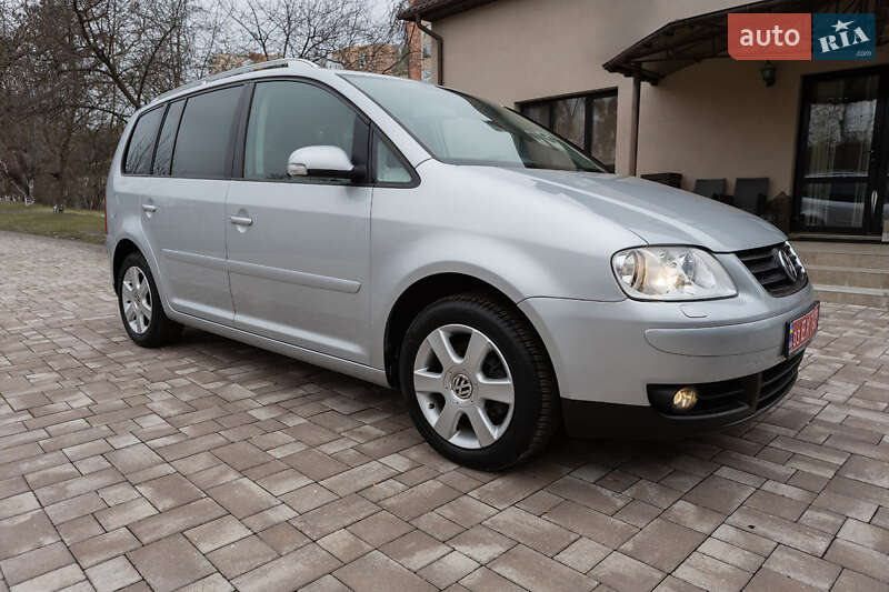 Минивэн Volkswagen Touran 2004 в Виннице