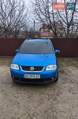 Минивэн Volkswagen Touran 2005 в Бучаче