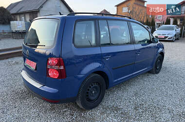 Мінівен Volkswagen Touran 2010 в Калуші