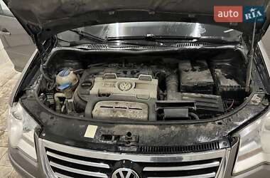 Минивэн Volkswagen Touran 2007 в 