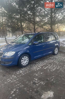 Минивэн Volkswagen Touran 2009 в Самборе