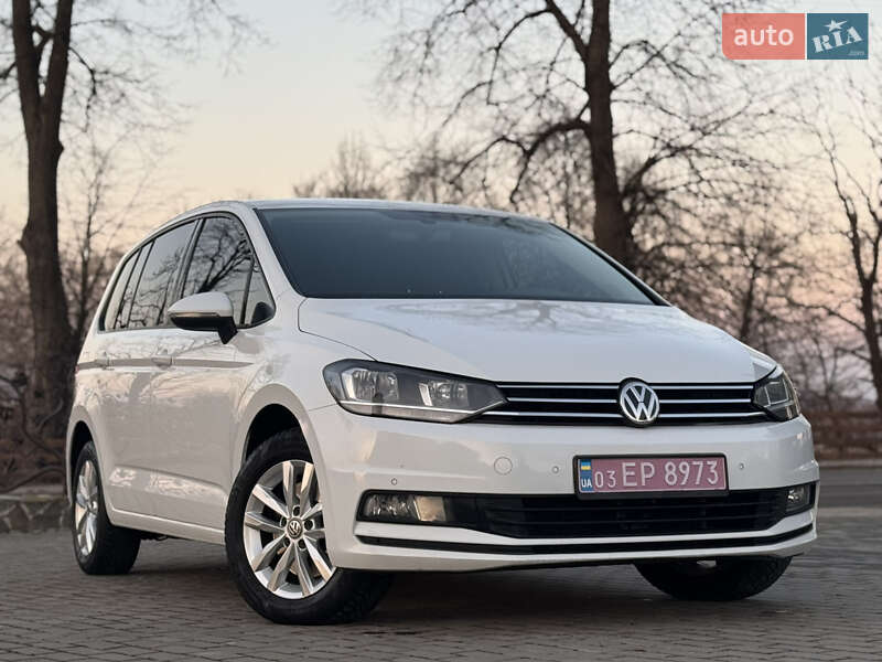 Volkswagen Touran 2016