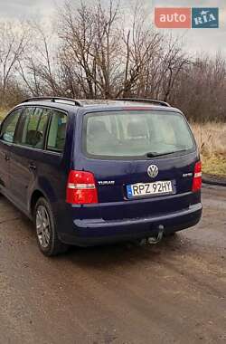 Мінівен Volkswagen Touran 2004 в 