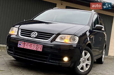 Минивэн Volkswagen Touran 2004 в Самборе