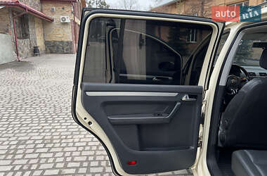 Минивэн Volkswagen Touran 2011 в 