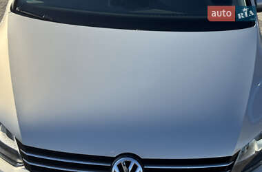 Мінівен Volkswagen Touran 2012 в Львові