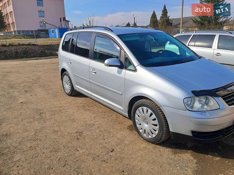 Минивэн Volkswagen Touran 2005 в Коломые