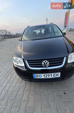 Мінівен Volkswagen Touran 2005 в Кілії