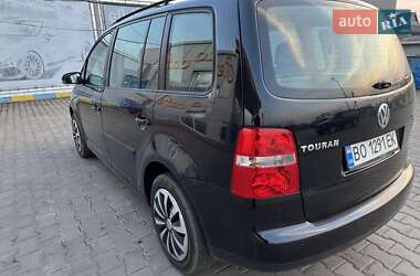 Мінівен Volkswagen Touran 2005 в Кілії